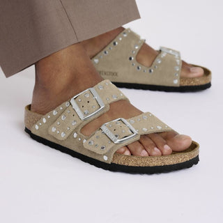 Birkenstock Arizona Suede Rivet in Taupe