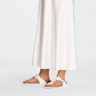 Birkenstock Gizeh Flower in White Leather