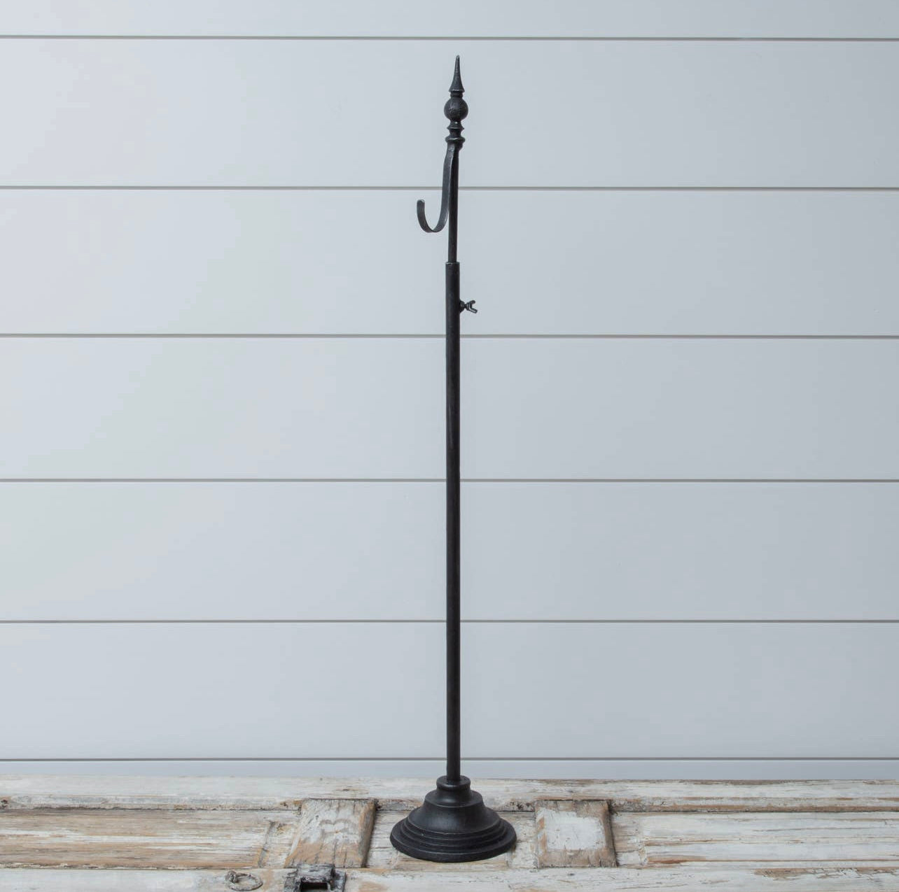 Audreys Wrought Iron Wreath Holder