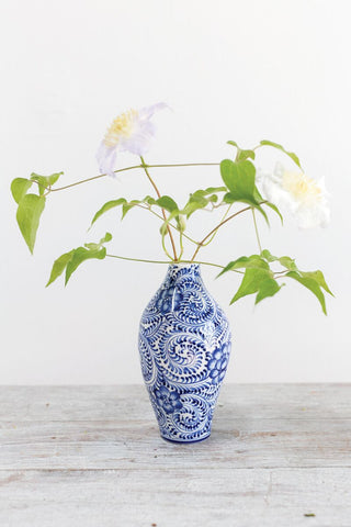 Blue Eleanor Budvase Collection