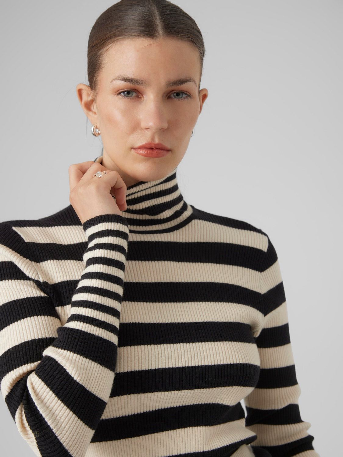 Womens Tops – Page 25 – One Common