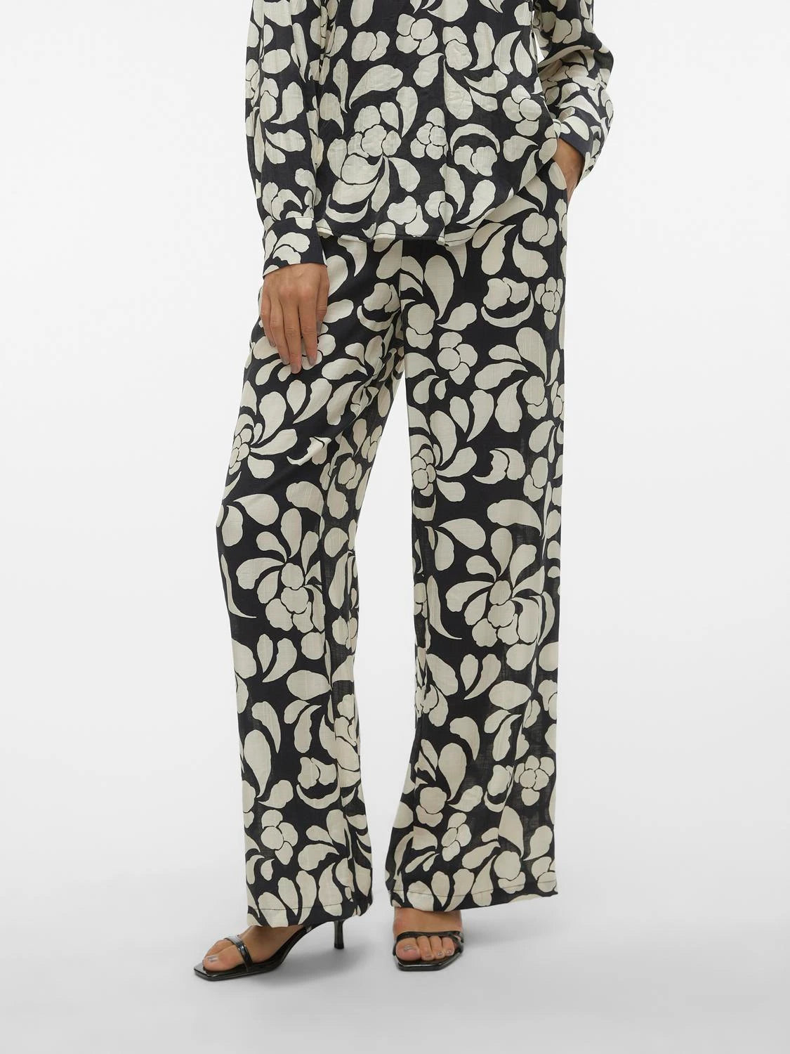 Vero Moda Gaja High Rise Trousers