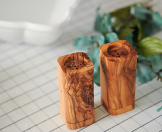BeldiNest Salt & Pepper Shaker Set