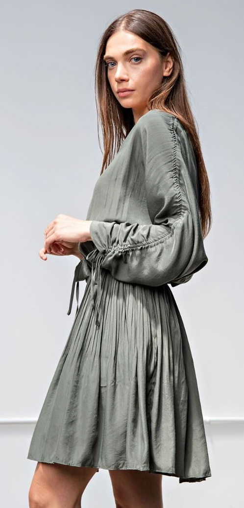 Easel Santi Satin Pleated Dress
